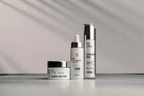 Meline Kampanje Caucasian Night + Day + Pigment Home Mask